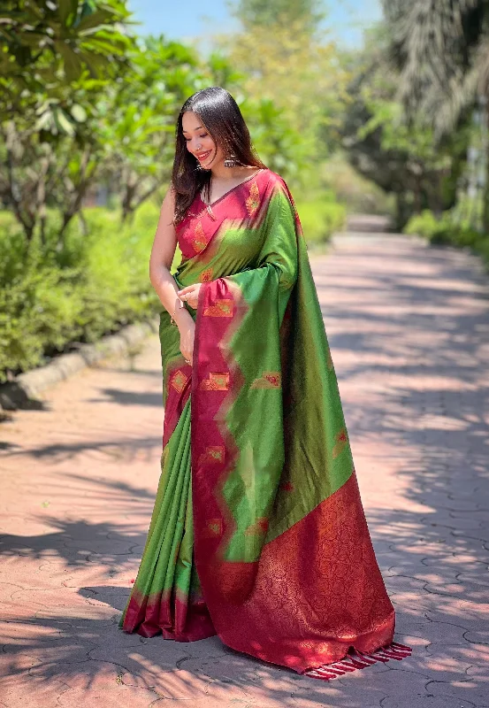 Sonakshi Women's Green Banarasi Silk Zari Woven Traditional Saree with Blouse Peter Pan Collar Blouse Sonakshi Women's Green Banarasi Silk Zari Woven Traditional Saree with Blouse Peter Pan Collar Blouse